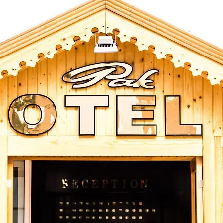 Hotel Pak *
