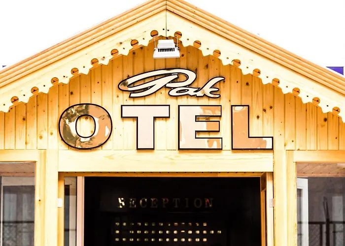 Hotel Pak *